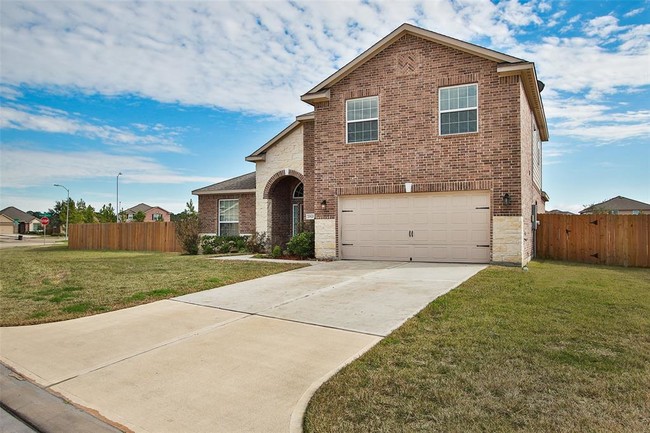 Building Photo - 20620 Lenen Dr