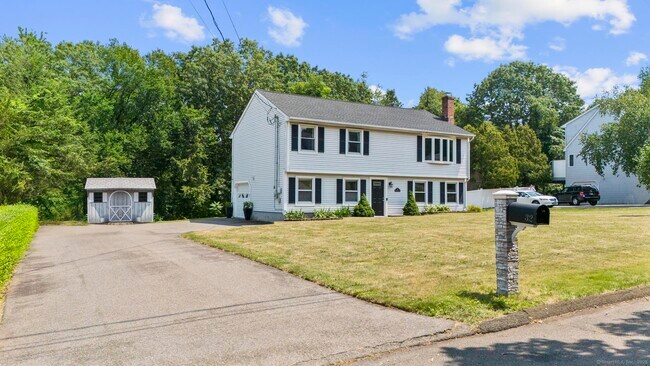 Foto del edificio - 32 Nod Brook Rd