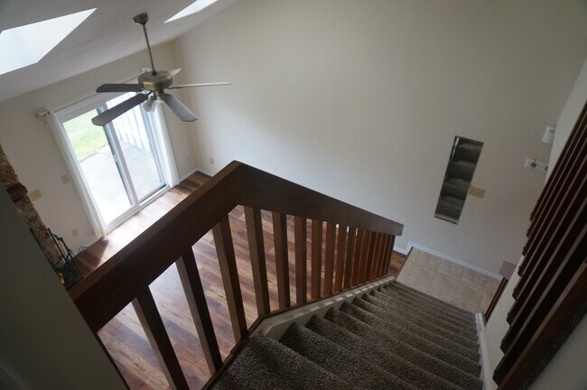 Foto del edificio - 2374 Fieldstone Cir
