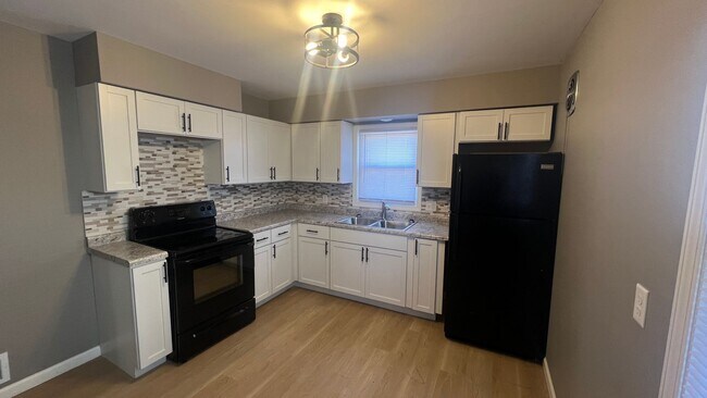 Foto del edificio - 5922 N 84th St