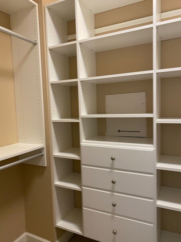 Foto principal - 6186 Clearsky Dr
