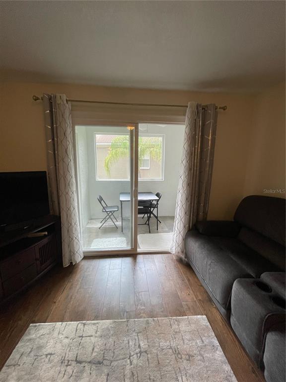 Foto del edificio - 15215 Amberly Dr