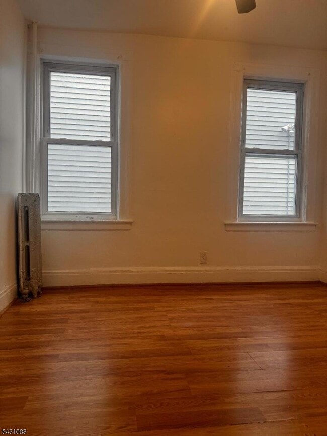 Building Photo - 176 N 16th St
