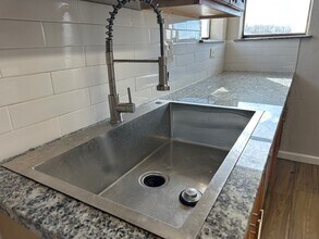 Building Photo - 8323 Wilcrest Dr