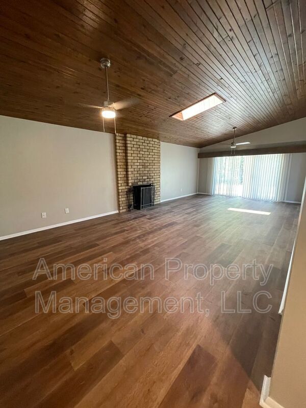 Foto del edificio - 7217 E 55th Pl