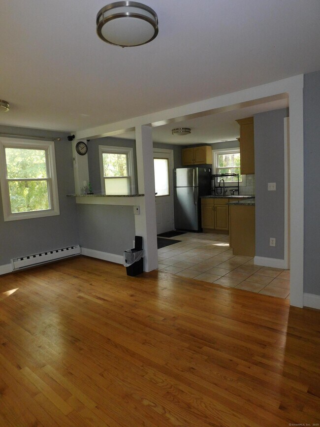 Foto del edificio - 101 Stage Harbor Rd