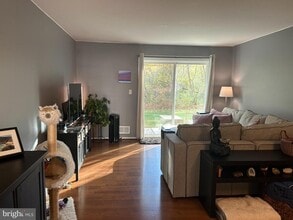 Building Photo - 13 Quince Ct Building Photo - 13 Quince Ct