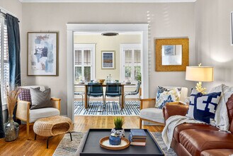 Building Photo - 3321 W San Juan St