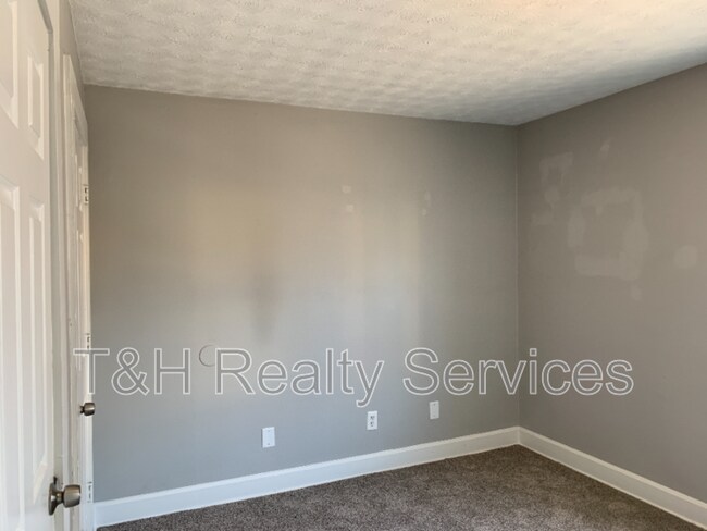 Foto del edificio - 2925 N Delaware St