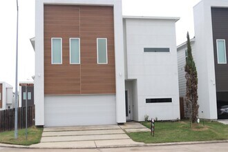 Building Photo - 5403 Tocayo Pl