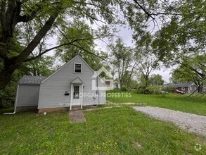 Building Photo - 1833 W 23rd St