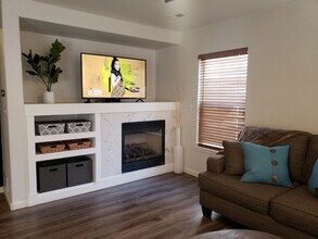 Building Photo - 11811 Bolton Cir