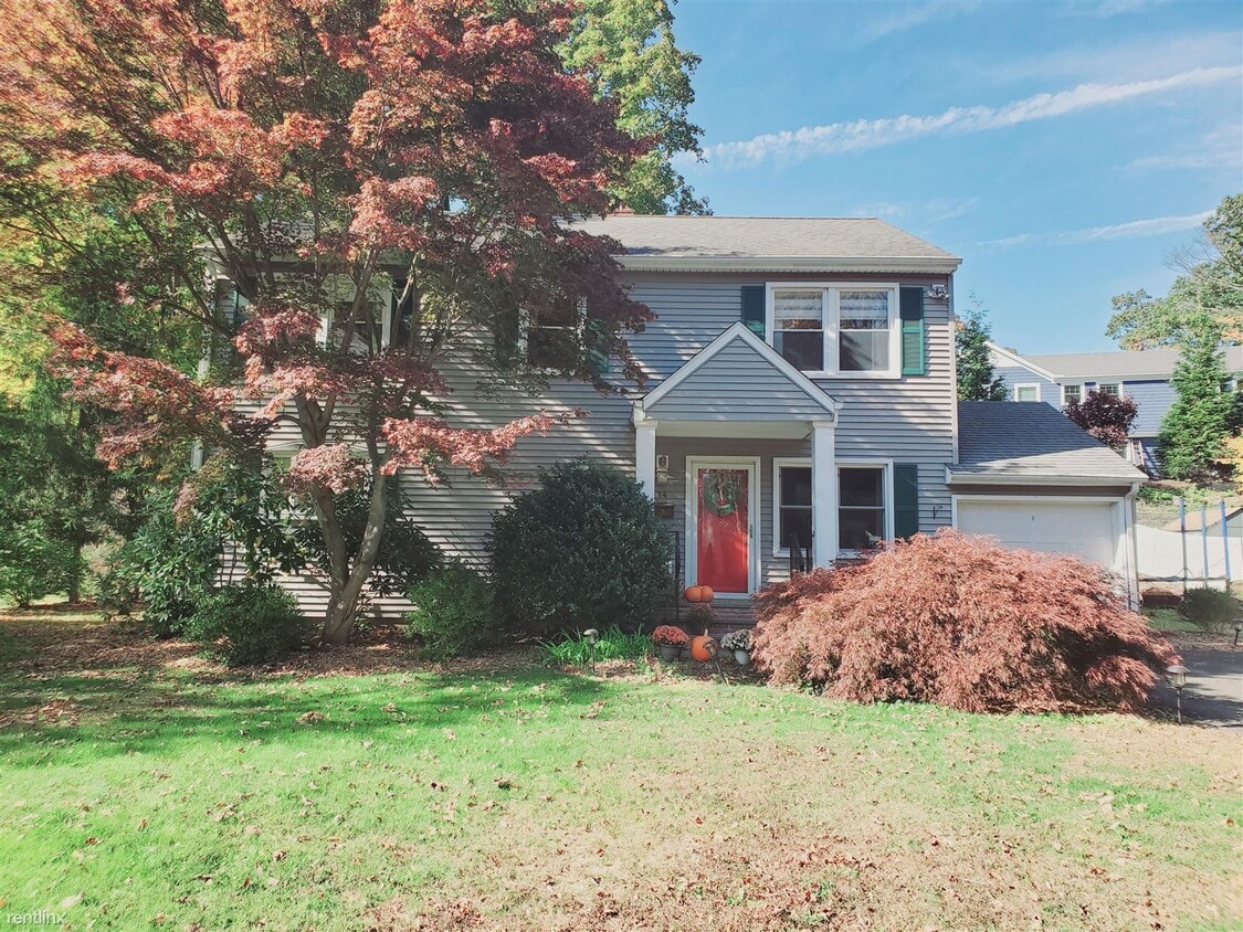 Primary Photo - 3 br, 3 bath House - 14 Meadowpark Ave N