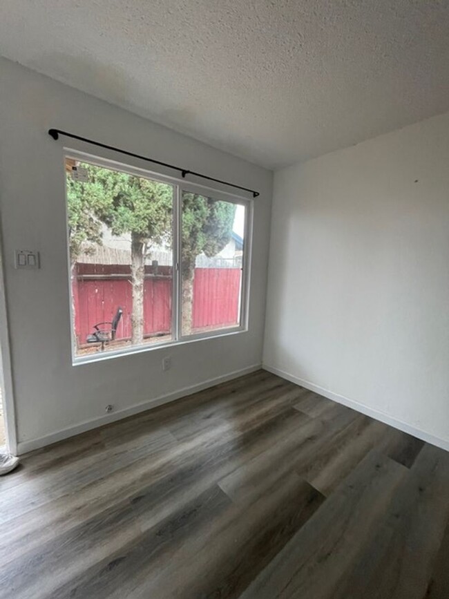 Foto del edificio - 2-Bedroom, 1-Bath Duet in Union City