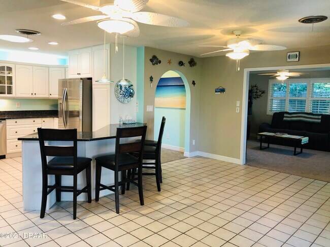 Foto del edificio - 3011 Princeton Ave