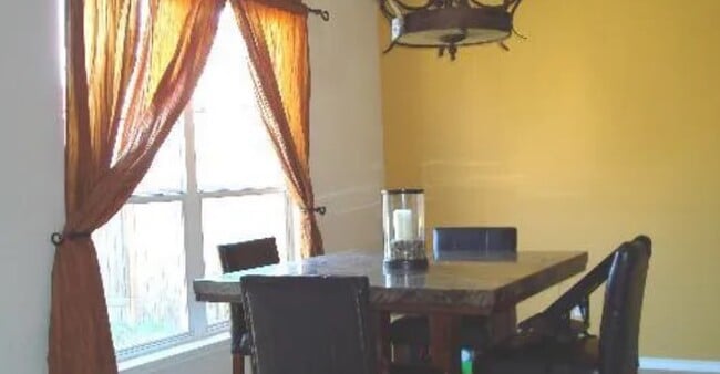 Foto del edificio - 1323 Pinnacle Falls