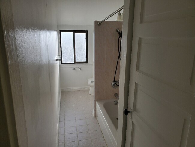 Upstairs bathroom - 149 Arleta Ave