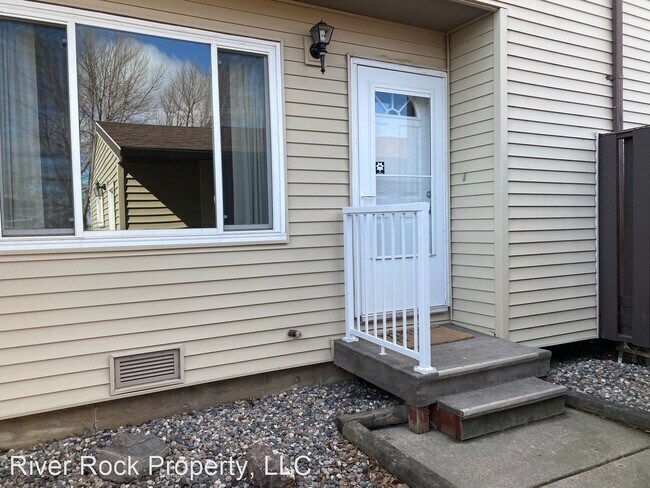Building Photo - 3 br, 1 bath House - 2143 2nd Avenue East