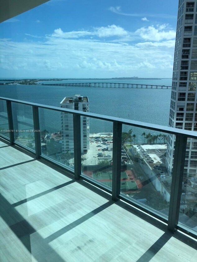 Primary Photo - 1451 Brickell Ave