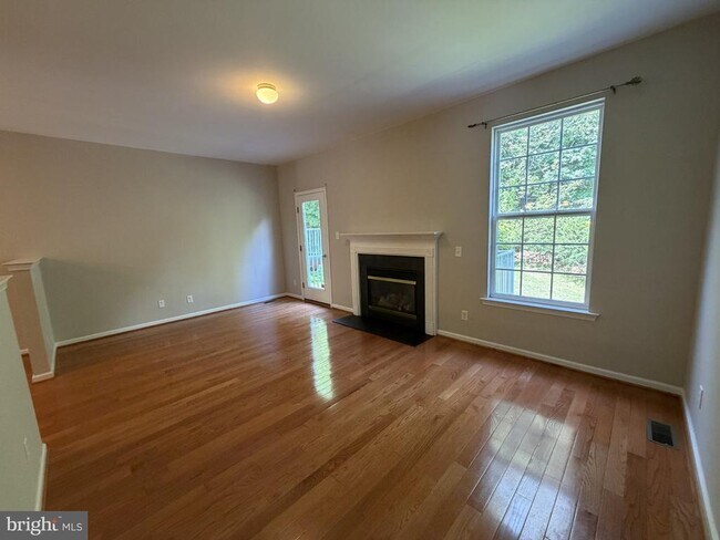 Building Photo - 278 Yorktown Ct