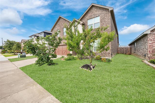 Foto del edificio - 8217 Spruce Meadows Dr