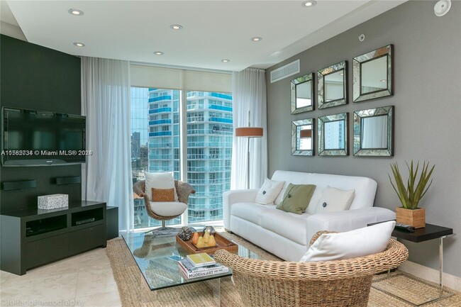 Foto del edificio - 200 Sunny Isles Blvd