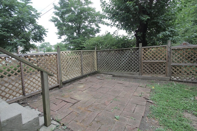 Building Photo - 126 S Trenton Ave