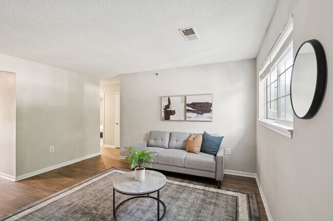 Foto del edificio - 2035 Kenridge Pkwy
