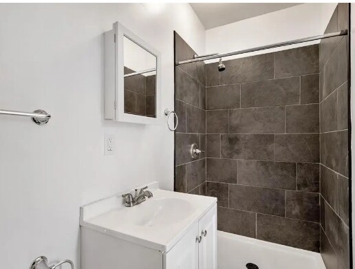 Foto del edificio - 216 Holbrook St