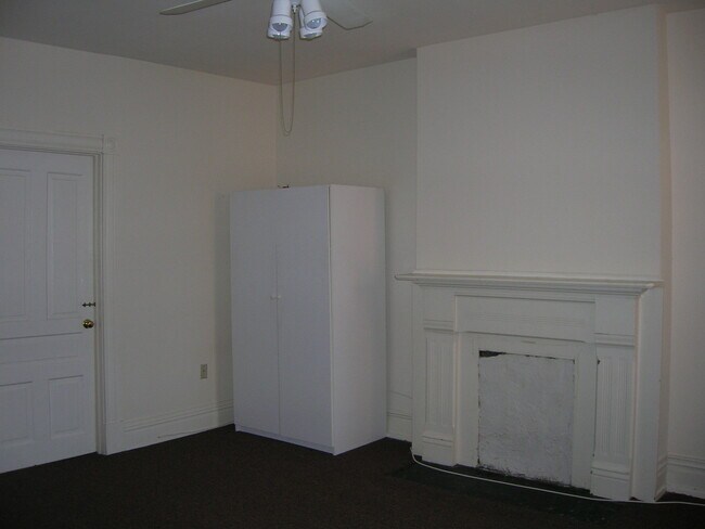 Building Photo - GRAC1619