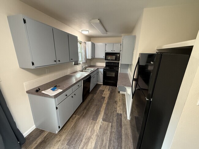 Foto del edificio - 824 37th Ave Ct