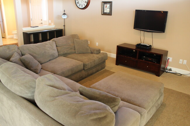 Foto del edificio - 9118 Red Hawk Ln NW