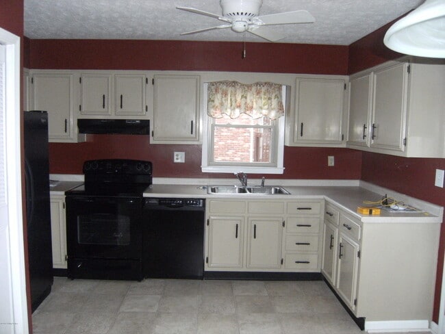 Foto del edificio - 7104 McKenna Ct