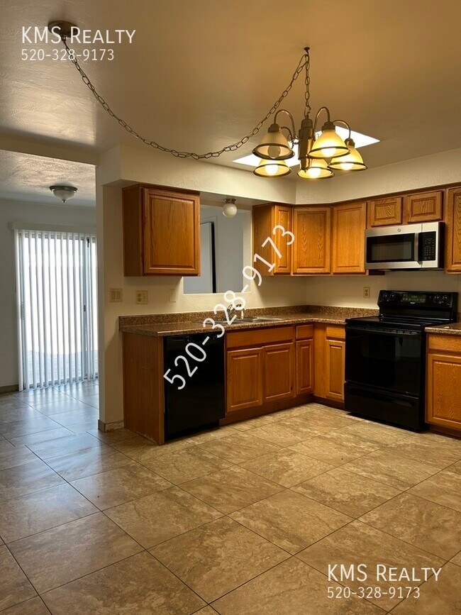 Foto del edificio - 3 Bed / 2 Bath Townhouse
