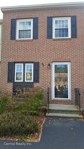 Primary Photo - 2 br, 1.5 bath House - 435 Fox Hollow Drive