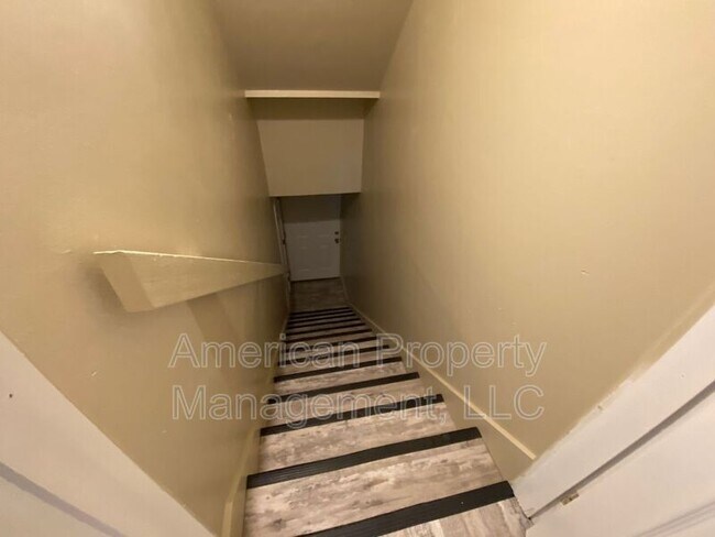 Foto del edificio - 3605 1/2 E 16th St-