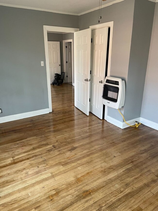 Building Photo - Remodeled Unit in Highland