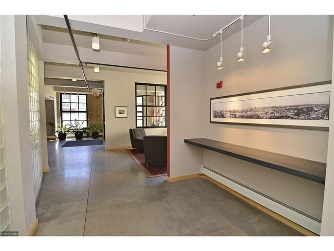 Foto del edificio - 117 Portland Ave