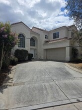Building Photo - 45104 Putting Green Ct