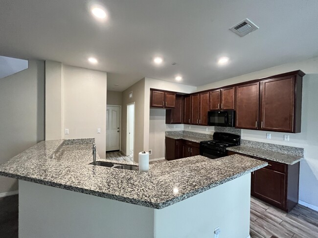 Building Photo - 3777 Rosena Ranch Rd