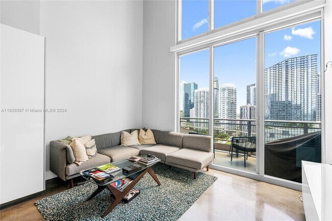 Foto del edificio - 690 SW 1st Ct