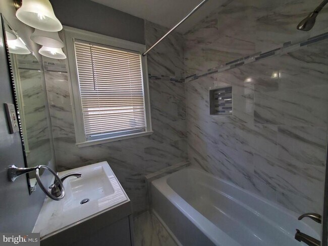 Foto del edificio - 3348 Minnesota Ave SE