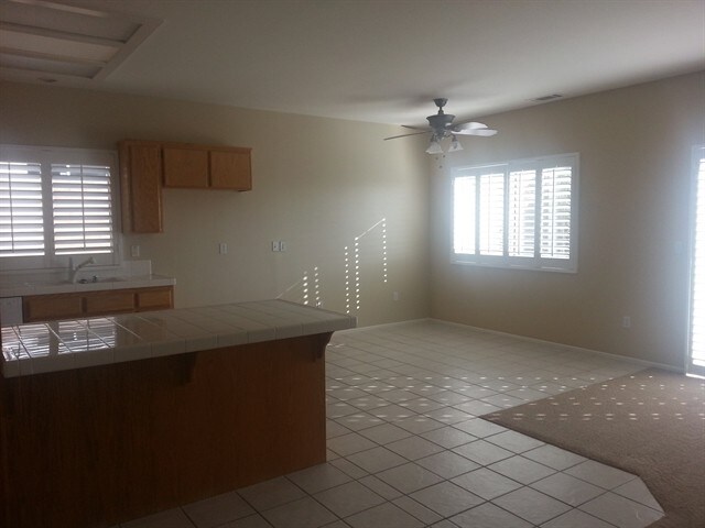 Foto del edificio - 619 Cherry Valley Acres