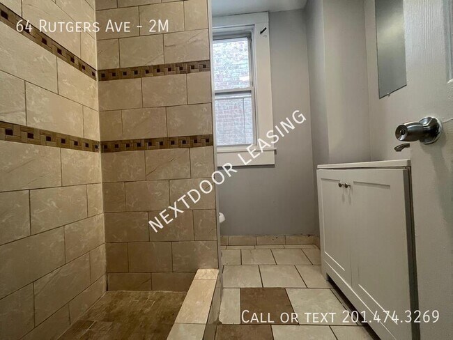 Foto del edificio - 64 Rutgers Ave