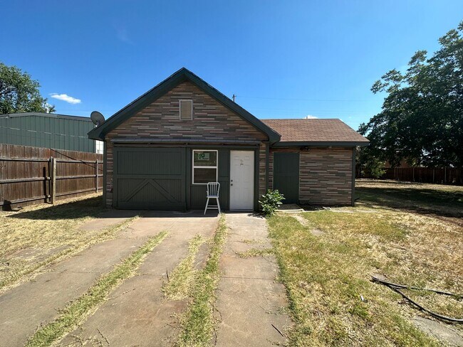 Foto del edificio - 2215 18th St