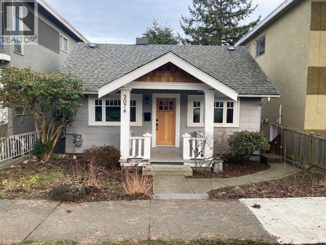 Primary Photo - 3076 Clark Dr