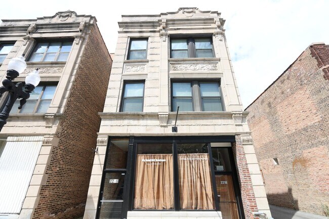 Foto del edificio - 2216 W Taylor St