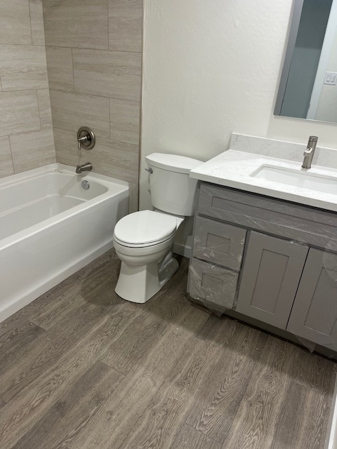 Photo - 2019 E Colgate Dr House