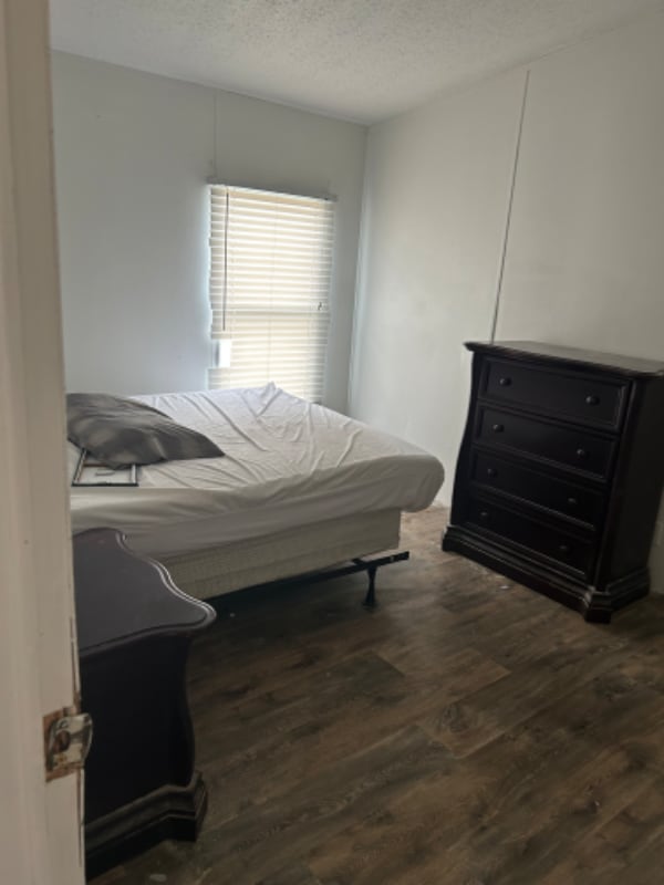 Building Photo - 3379 Family Dr