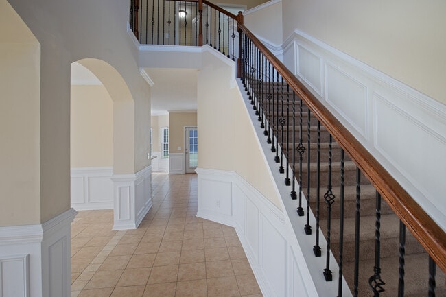 Foto del edificio - 678 Red Oak Ln